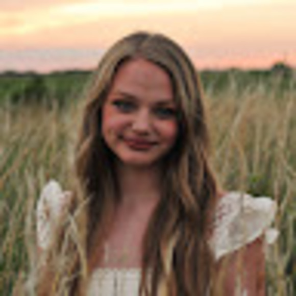 Meet your Posher, Madeline - Picture 1 of 1